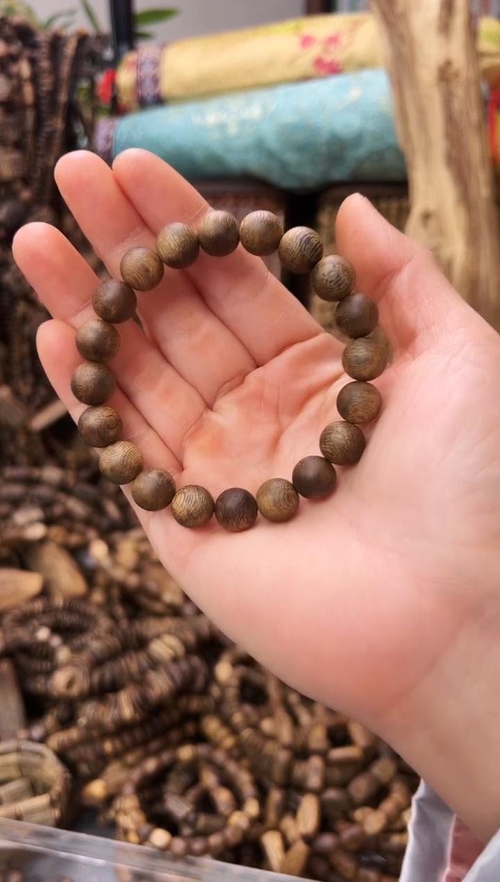 沉香手串棋楠圆珠单圈