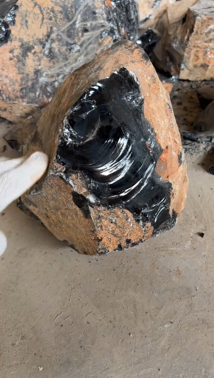 未镶嵌黑曜岩珠宝奇石于*谰天然黑曜石原石拍4单99发1
