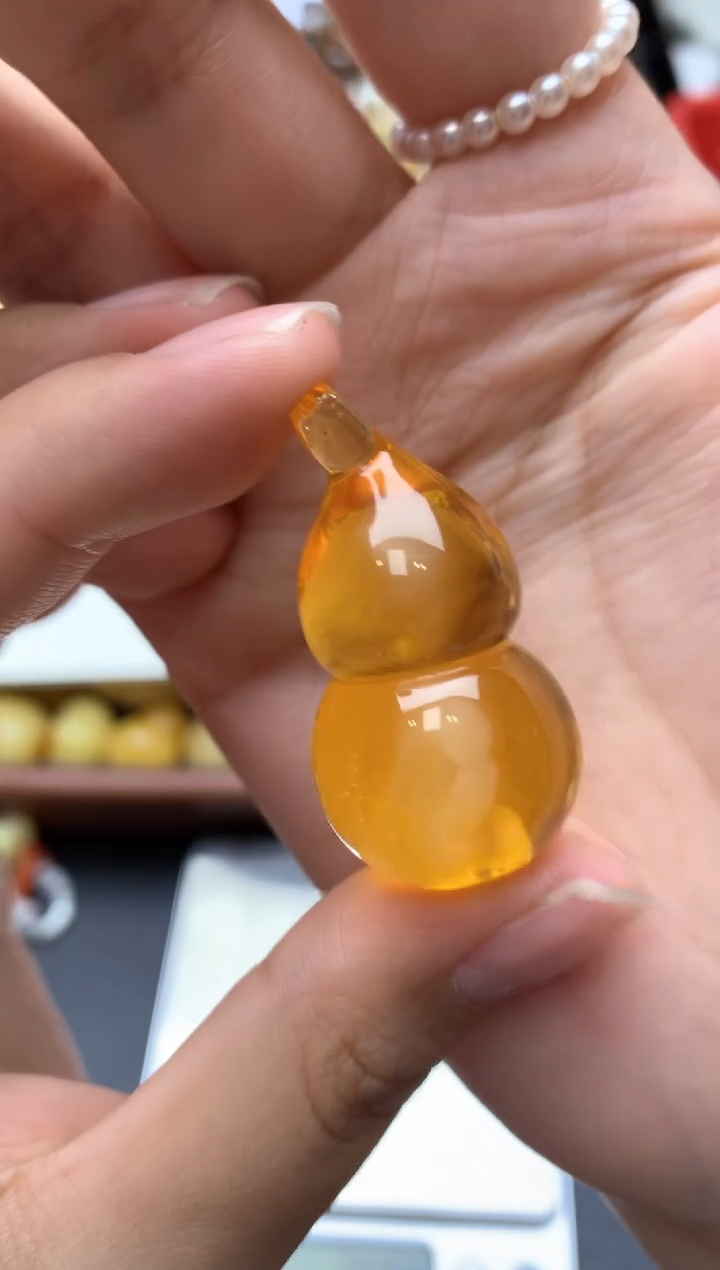 【闪购商品】琥珀珠宝奇石未镶嵌118琥珀蜜蜡花粉有纹小坑介意勿拍