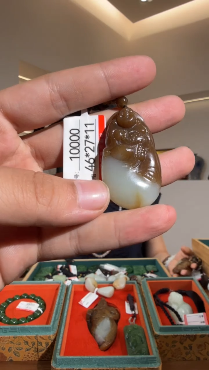 和田玉未镶嵌颈饰1