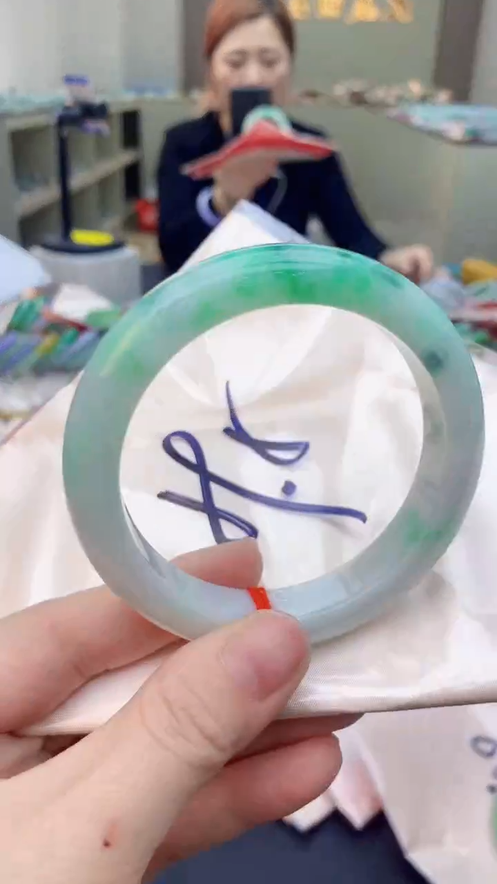 【闪购商品】翡翠手镯未镶嵌1018682113