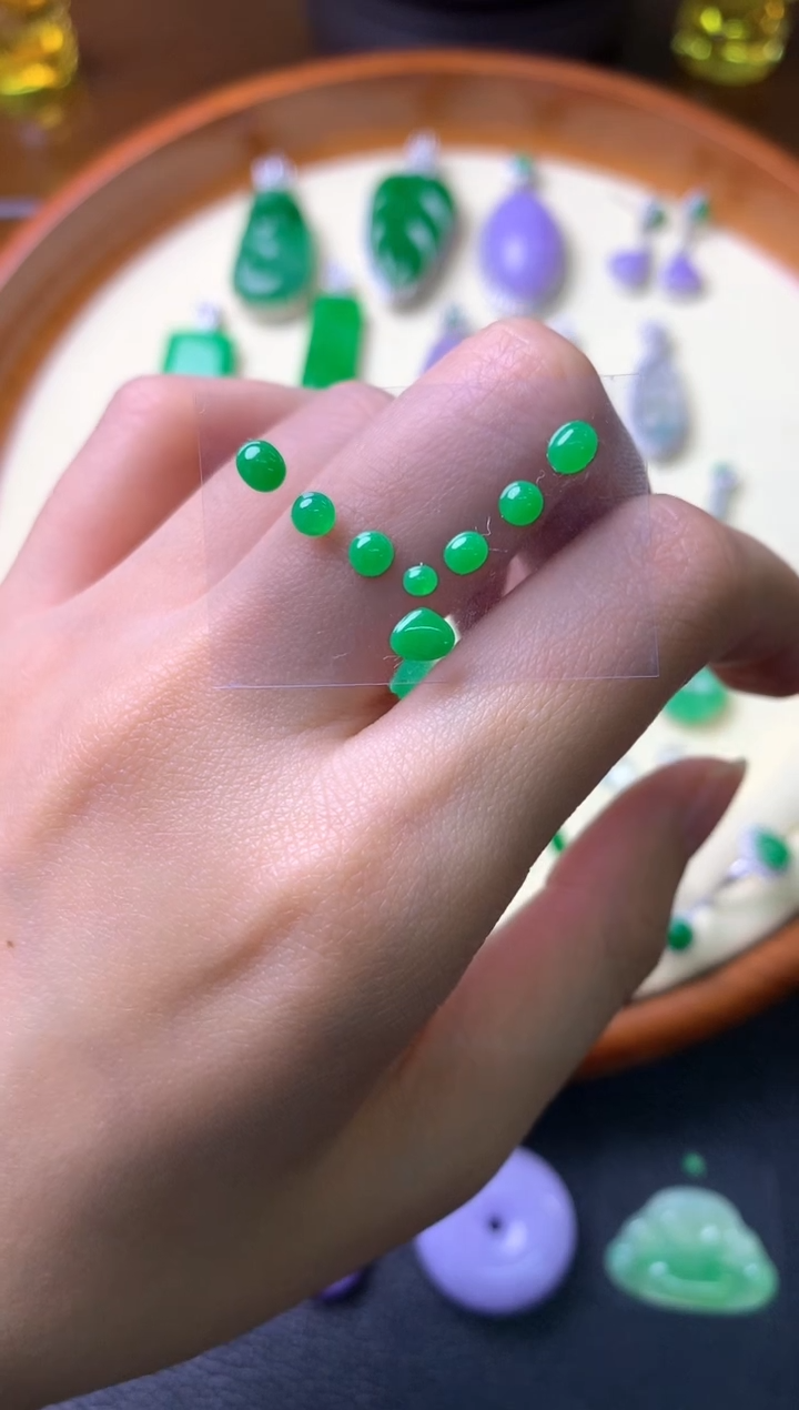 【闪购商品】定制翡翠未镶嵌裸石