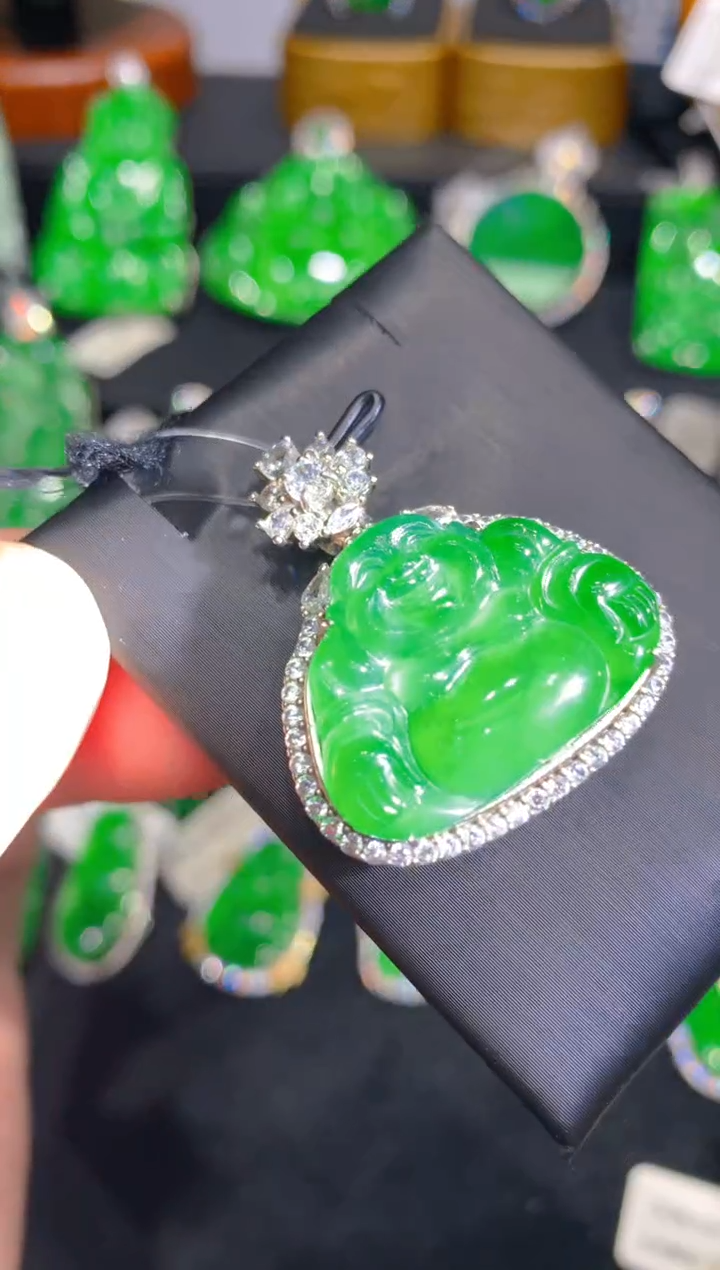 【闪购商品】翡翠颈饰银S925镶嵌27一季