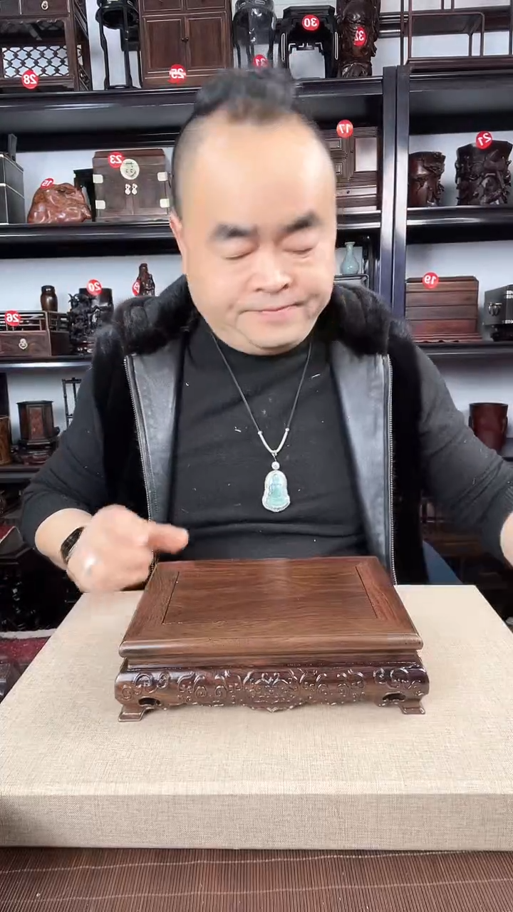 【闪购商品】木新款长方老李红木工艺品