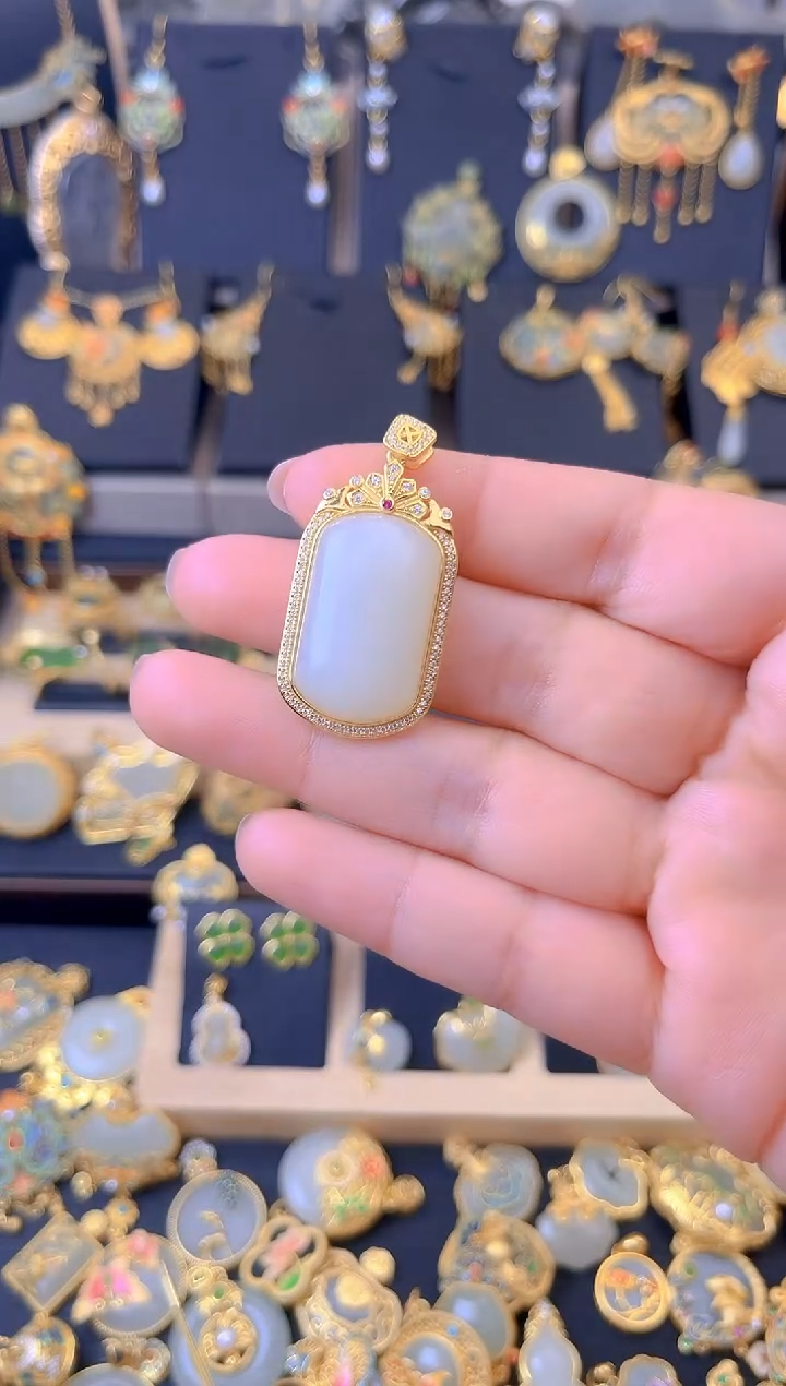 【闪购商品】和田玉吊坠银S925镀金镶嵌无事牌吊坠