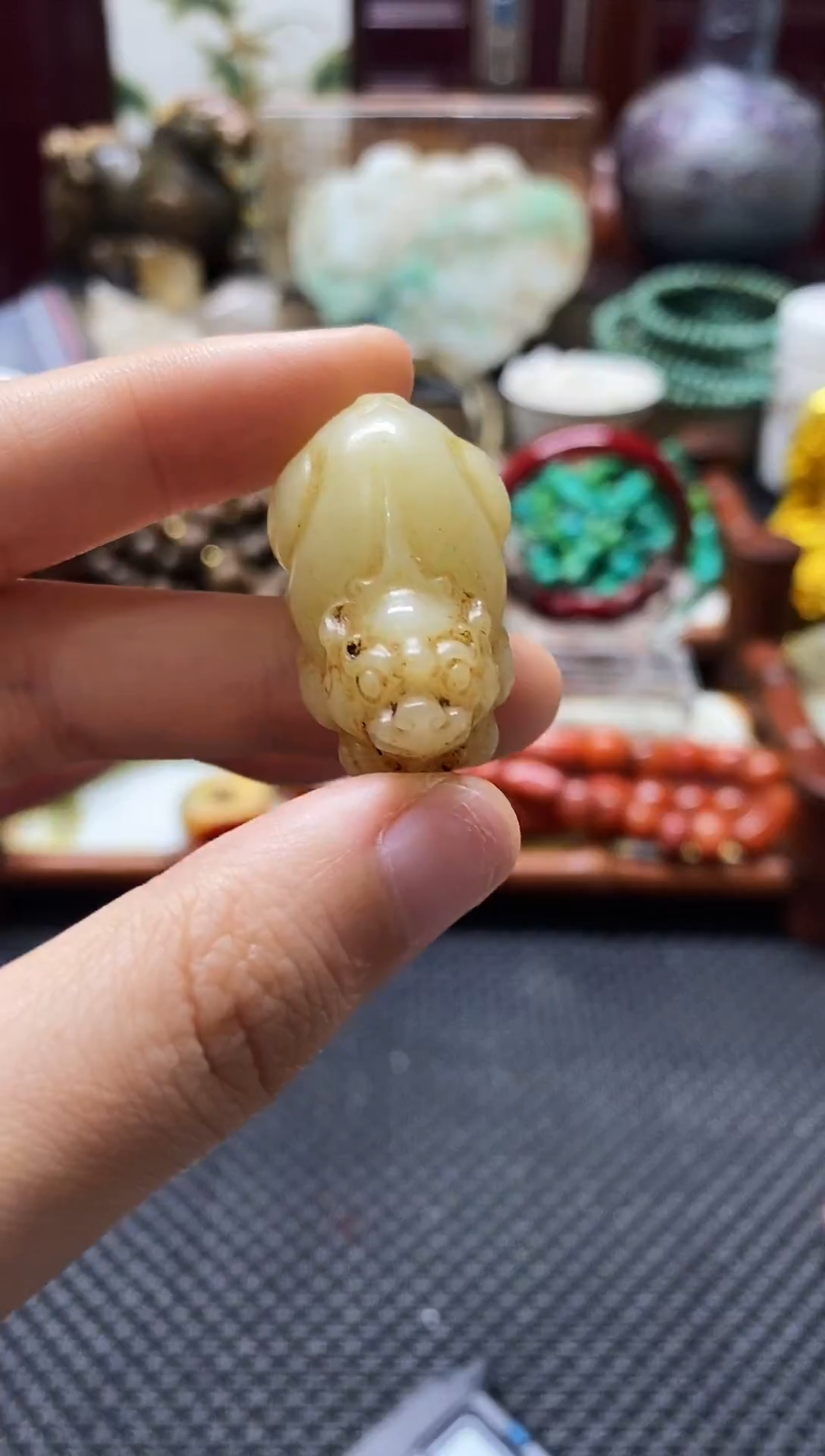 未镶嵌和田玉挂件貔貅