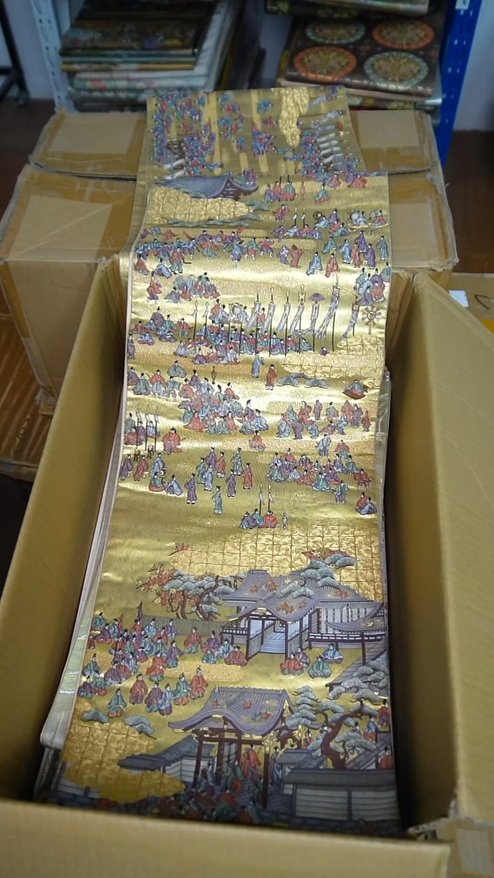 织绣10织金人物细密织