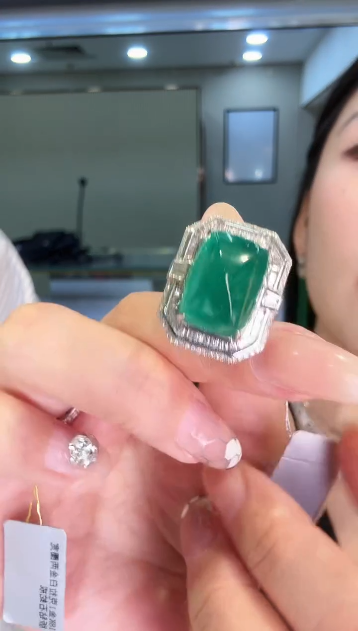 铂Pt950镶嵌戒指祖母绿13.00ct