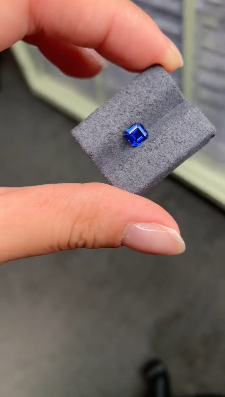 【闪购商品】蓝宝石裸石未镶嵌78分蓝宝石