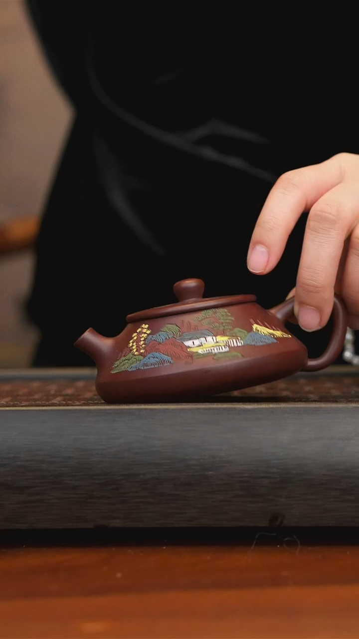 【闪购商品】紫砂茶壶紫朱泥山水石瓢130ml