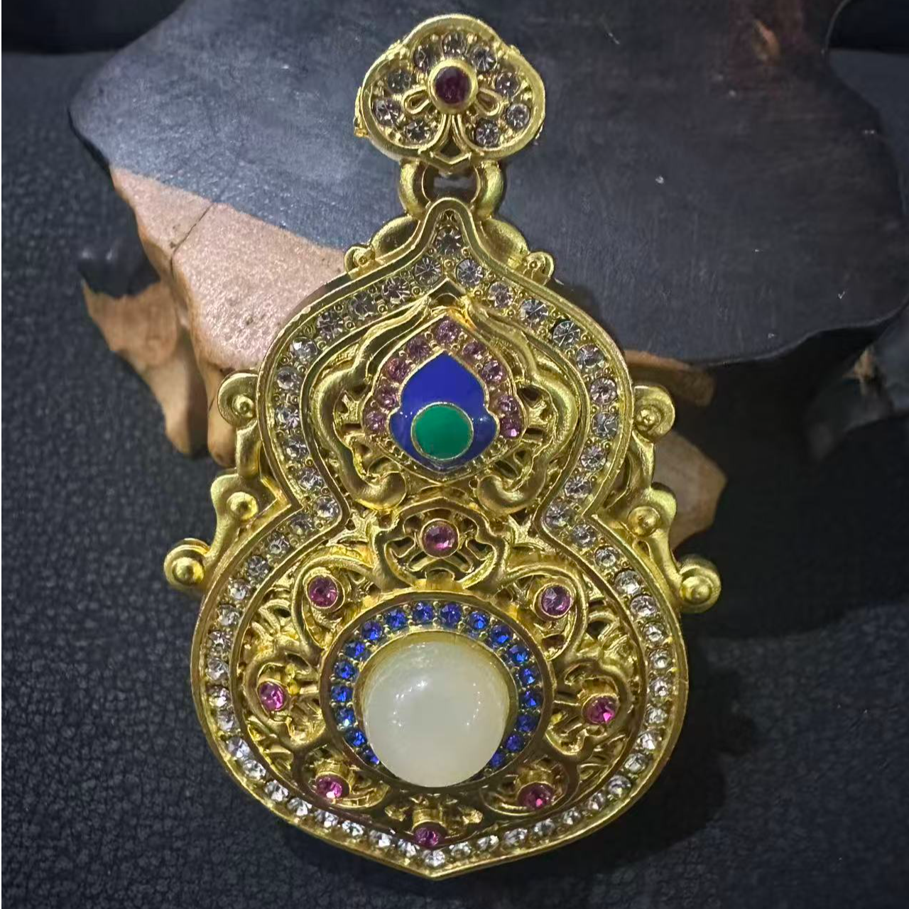 高端精美葫芦吊坠多样性随机发一 岫玉