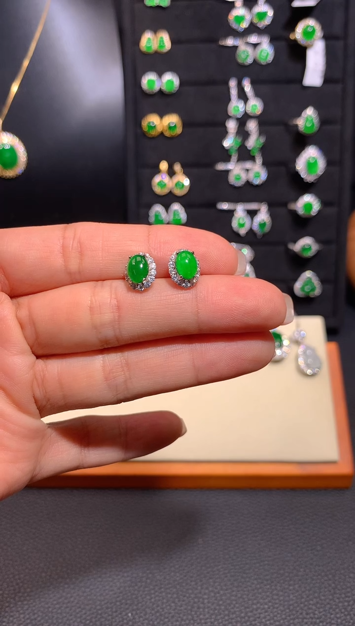 【闪购商品】翡翠耳饰银S925镶嵌多样性