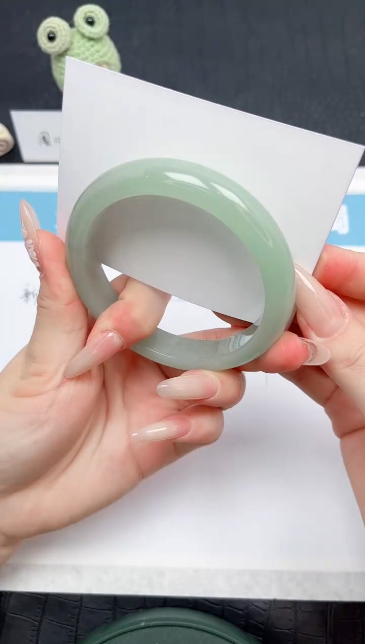 【闪购商品】石英质玉手镯未镶嵌87-62.5