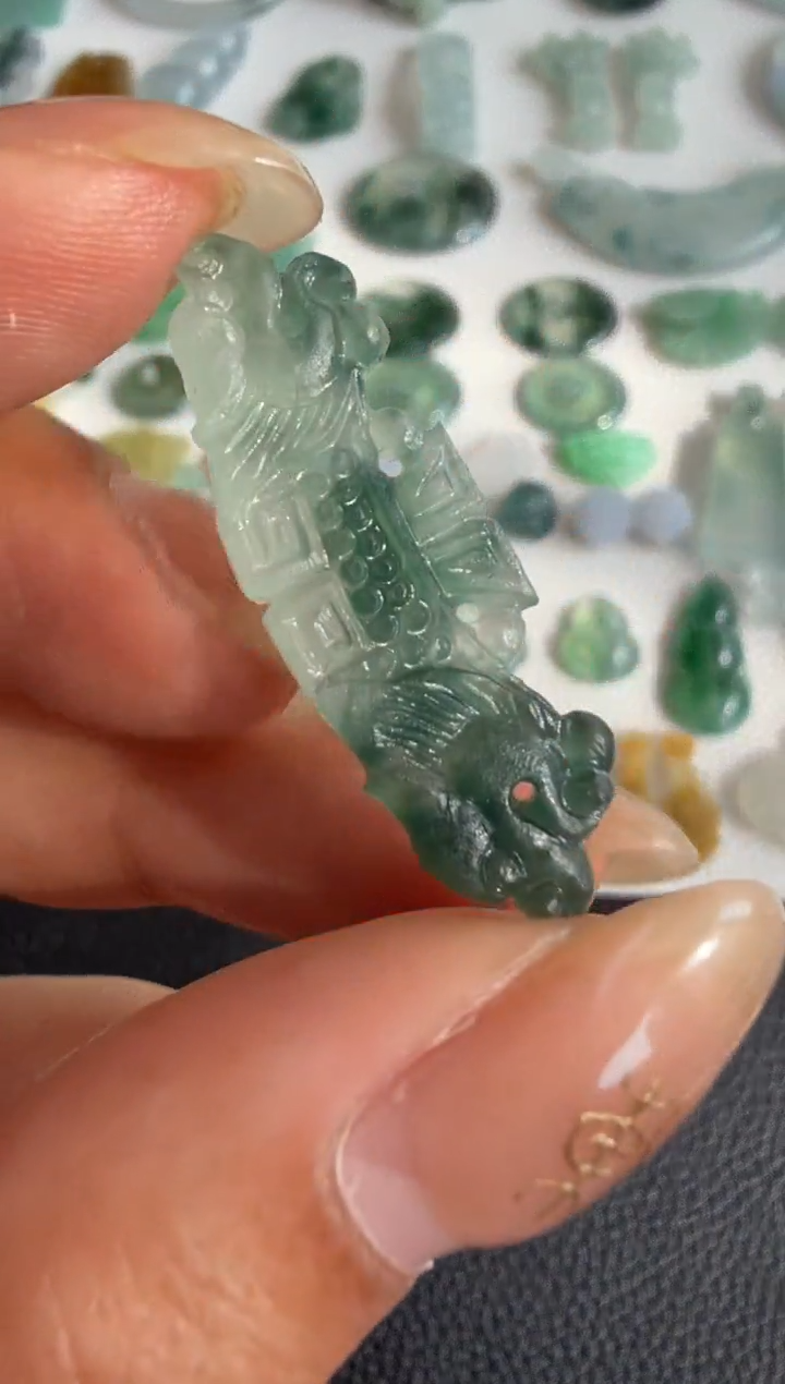 颈饰未镶嵌翡翠32.6*10.7*3.6/450+45