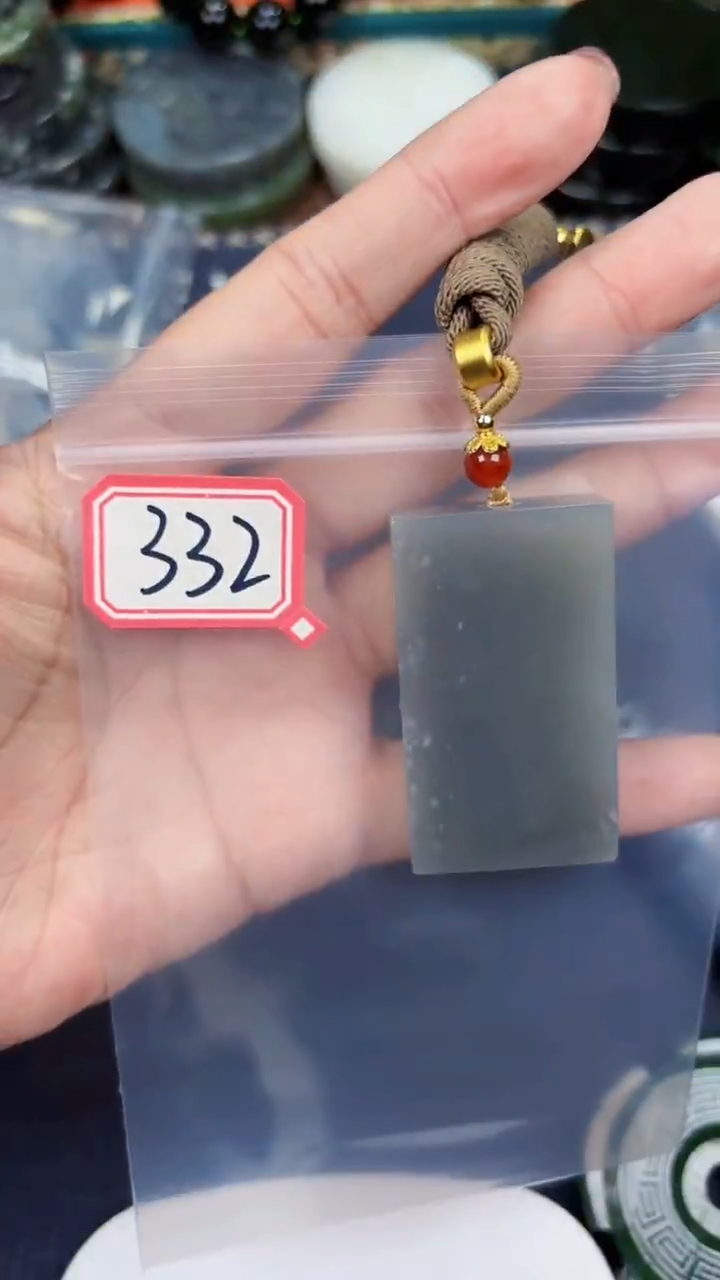 颈饰未镶嵌和田玉和田玉