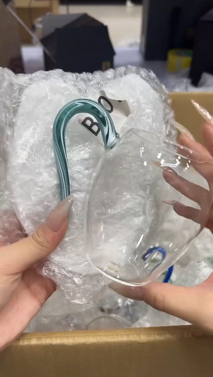 湖绿乳白渐变怡然