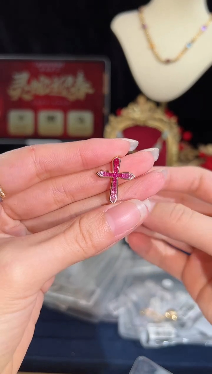 【闪购商品】彩色蓝宝石颈饰18K金镶嵌BN13774#-R#21