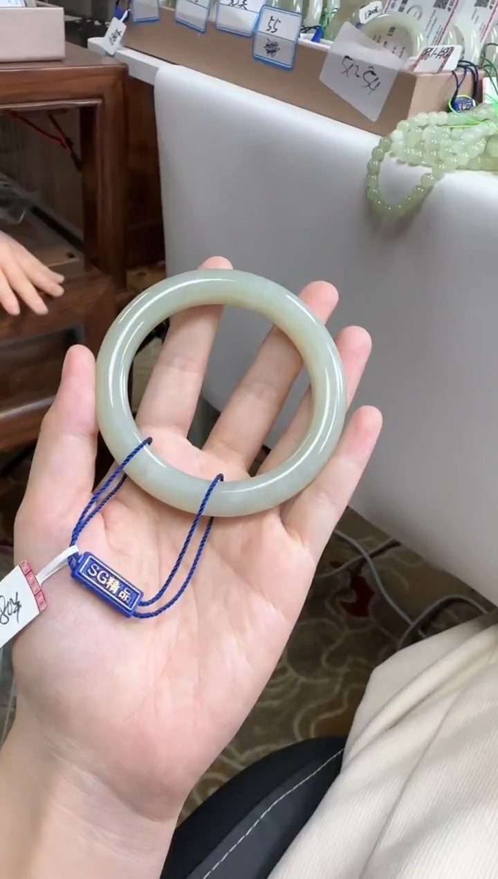 未镶嵌手镯和田玉59