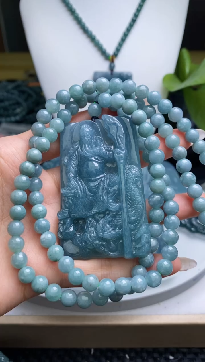 【闪购商品】翡翠颈饰未镶嵌          