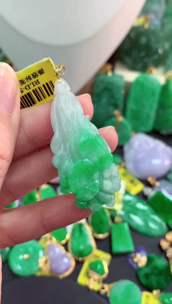 吊坠(不含链)18K金镶嵌翡翠天然缅甸翡翠A货