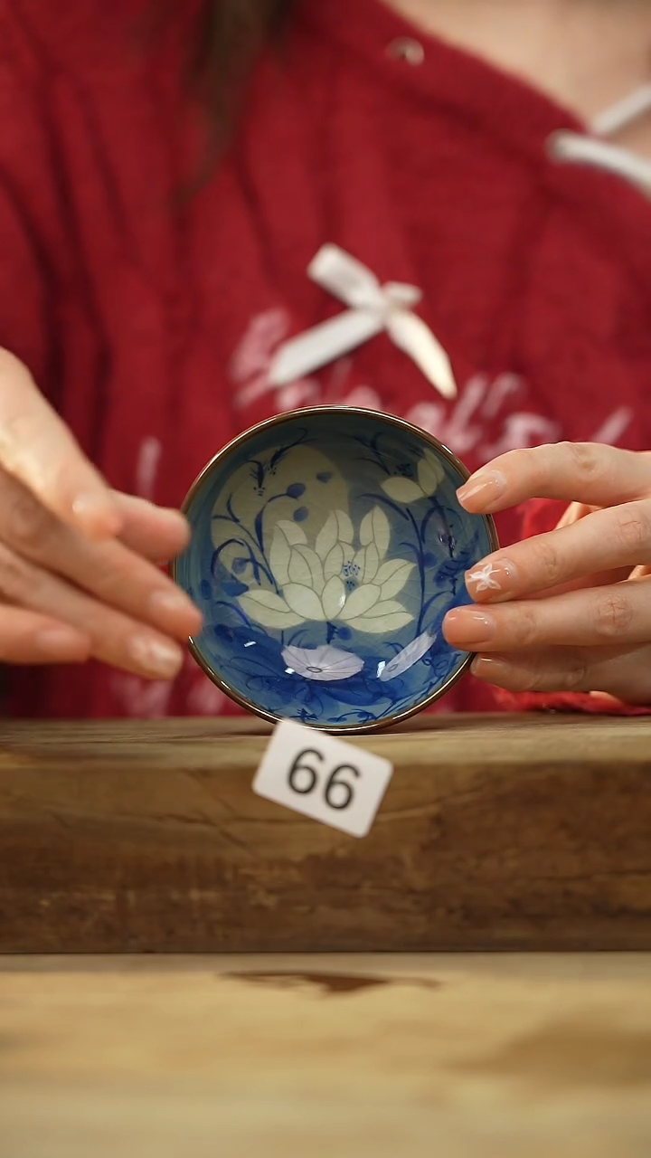 【闪购商品】瓷片设计师手作款 青花手绘普洱杯阿月