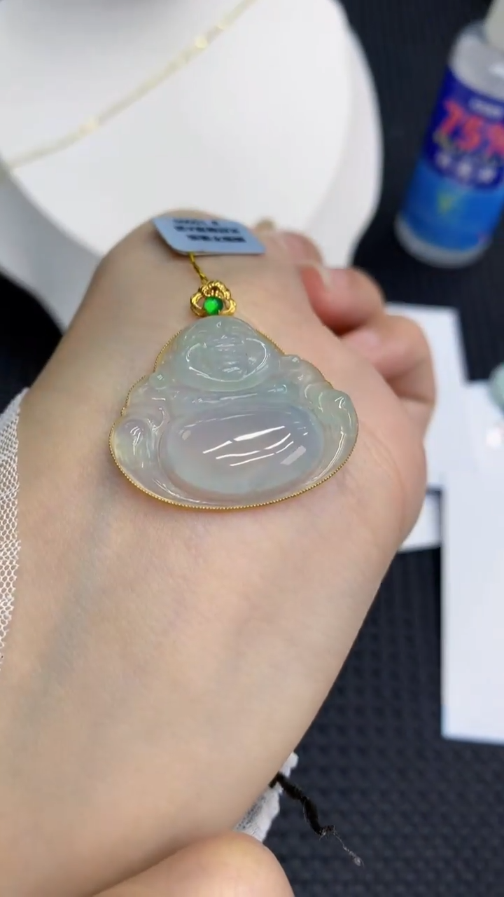 【闪购商品】翡翠颈饰18K金镶嵌            8