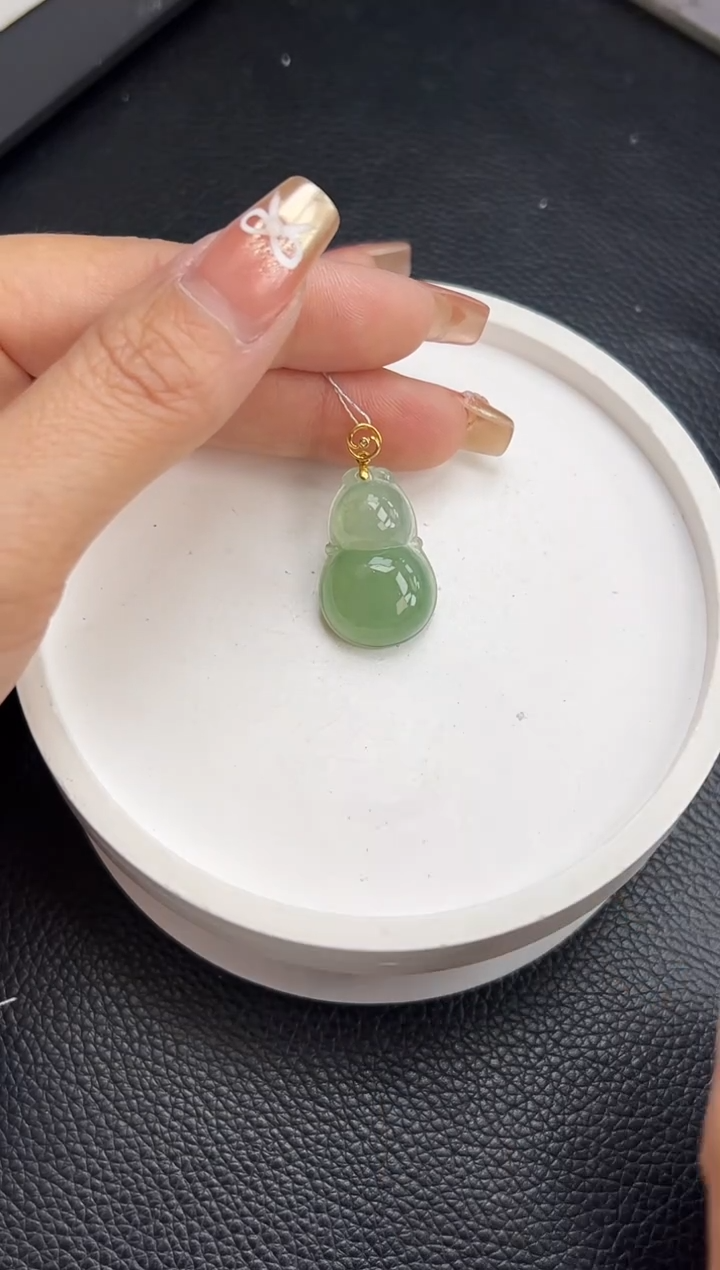 【闪购商品】翡翠颈饰18K金镶嵌YM1112-2 葫芦