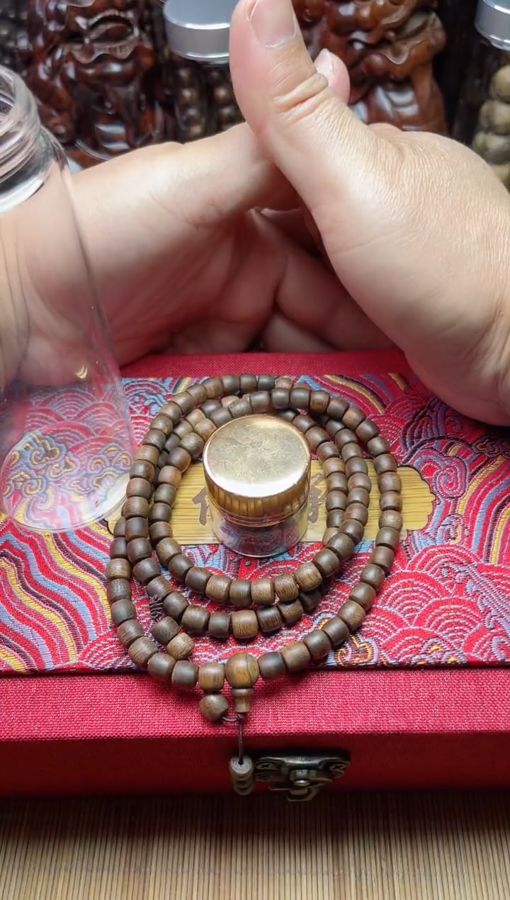 【闪购商品】沉香手串海南绿棋沉水B0725875