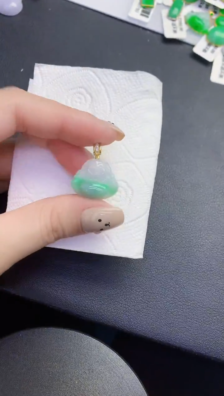 颈饰未镶嵌翡翠缅甸天然翡翠A货