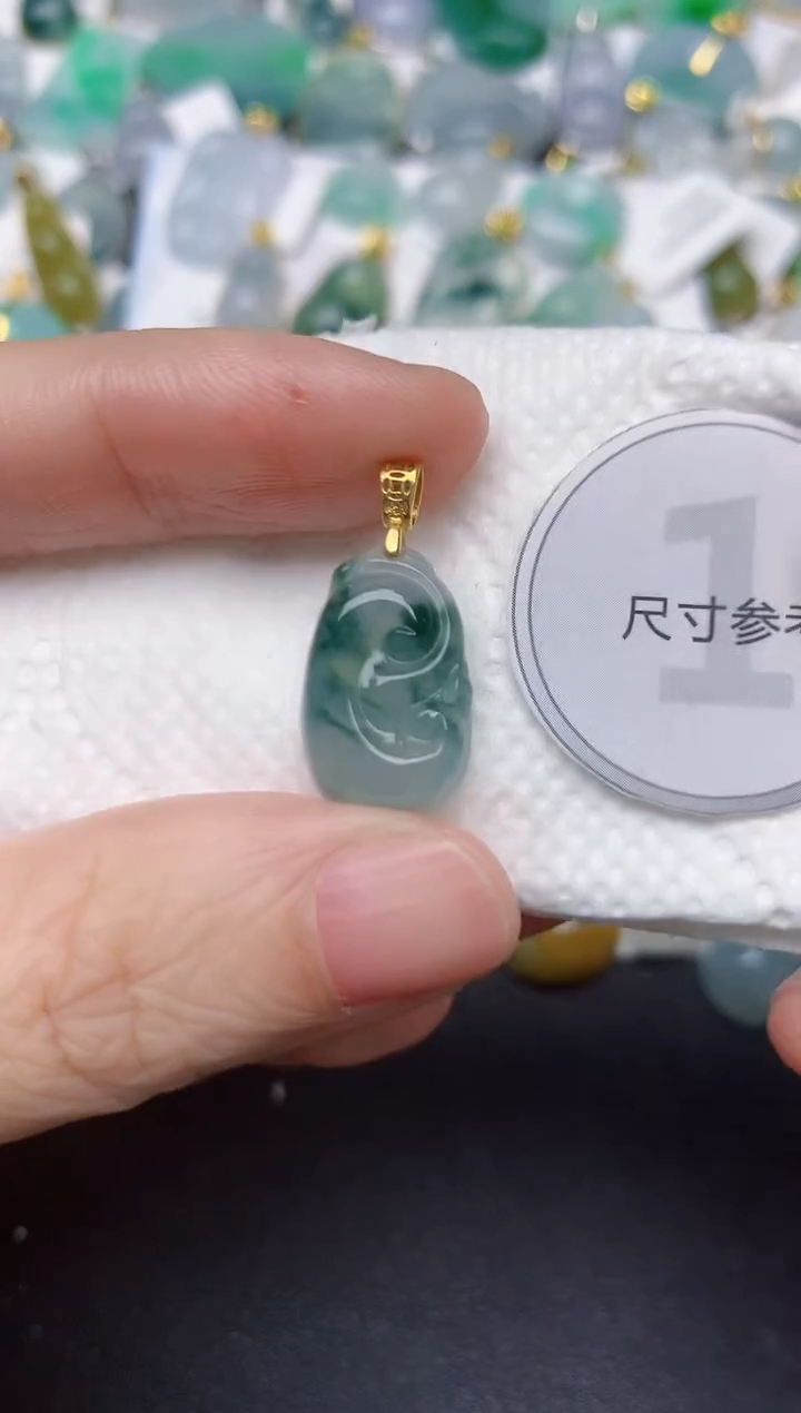 颈饰未镶嵌翡翠天然缅甸A货翡翠