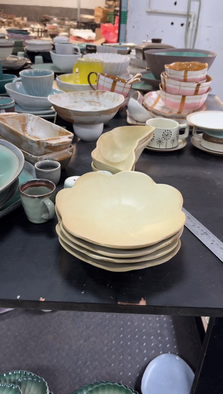 瓷片粗陶花瓣一个