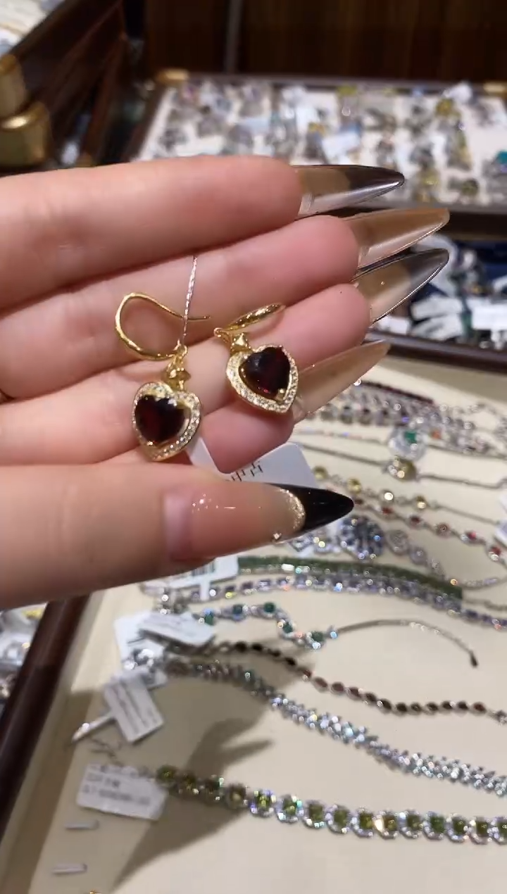 银S925镶嵌耳饰石榴石 楚楚珠宝中古甄选不退换