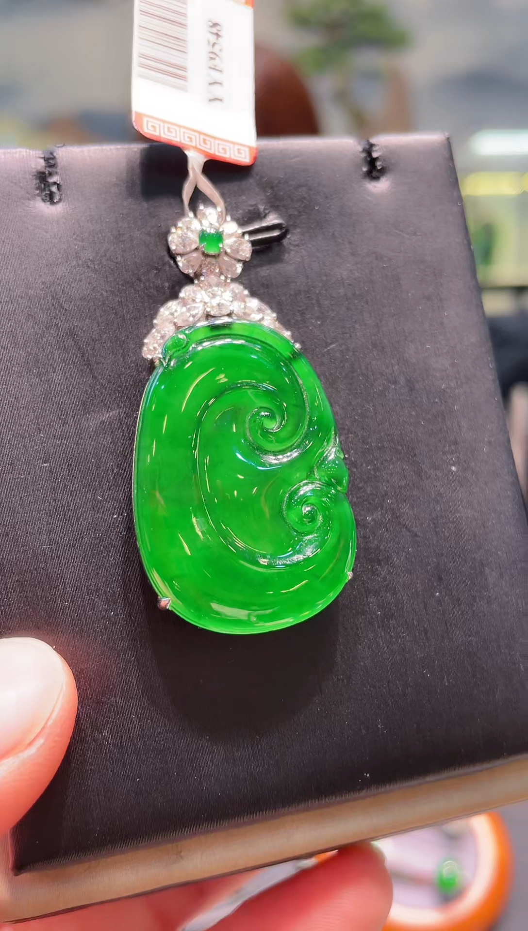 【闪购商品】翡翠颈饰18K金镶嵌A56天然A货翡翠