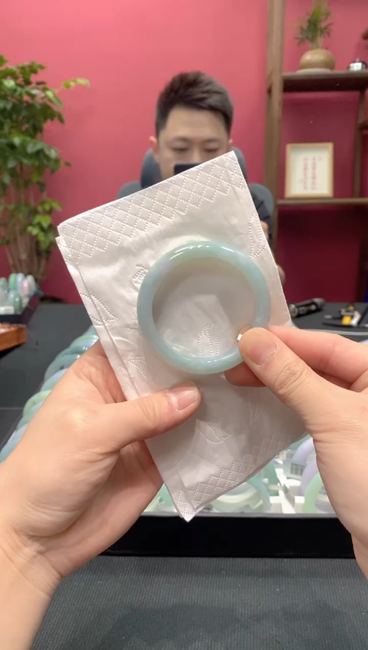 【闪购商品】翡翠手镯未镶嵌00004551