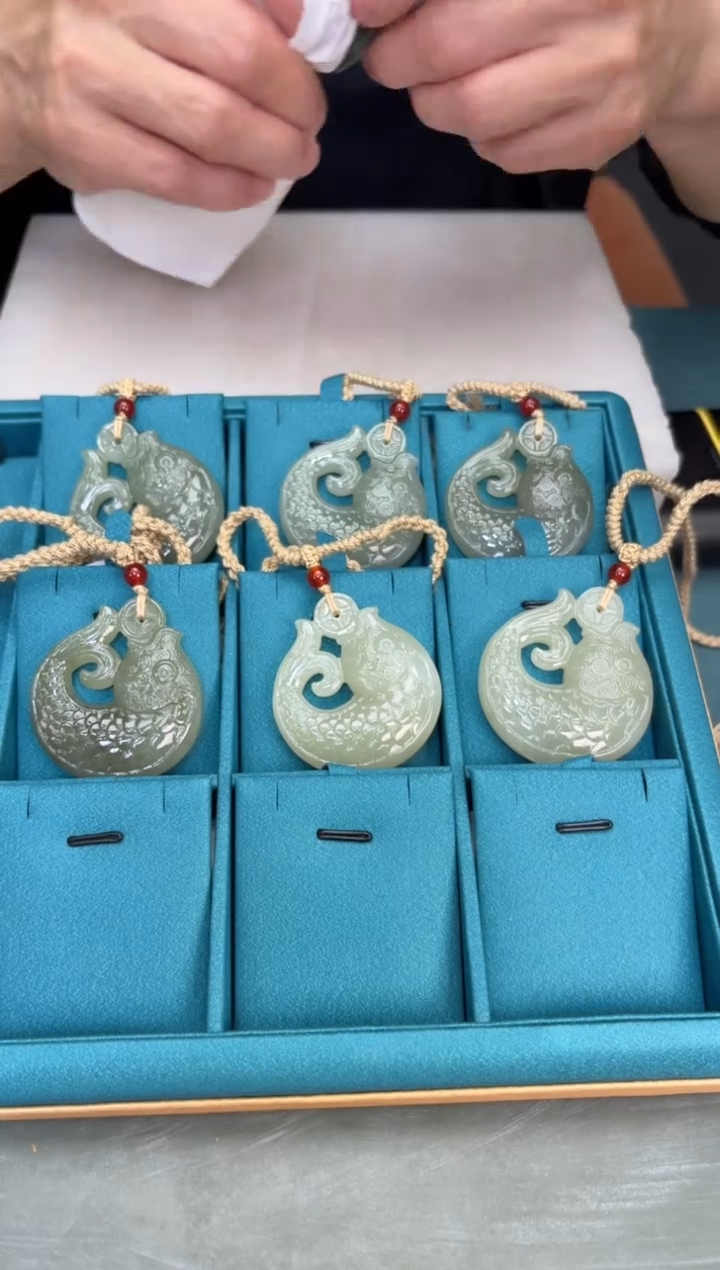 和田玉未镶嵌颈饰鱼配绳多样性发一件