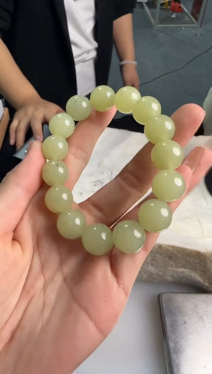 【闪购商品】和田玉手串未镶嵌手串    多样性拍一发一