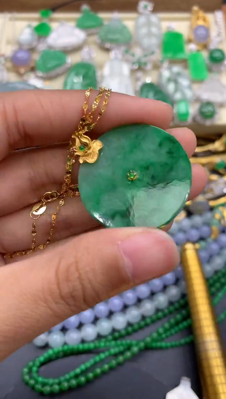 【闪购商品】翡翠颈饰18K金镶嵌228-中国好珍宝