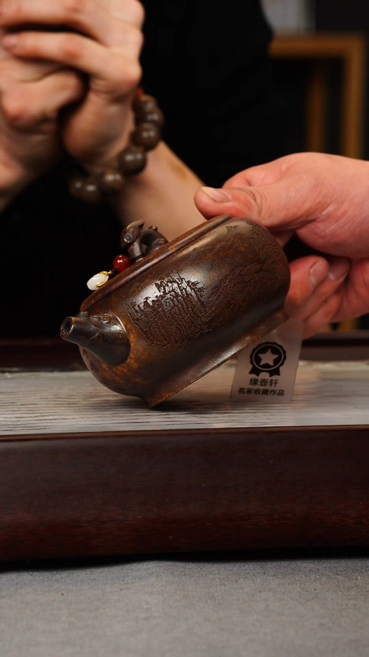 【闪购商品】紫砂茶壶龙骨金砂 玉兔呈祥 刻绘