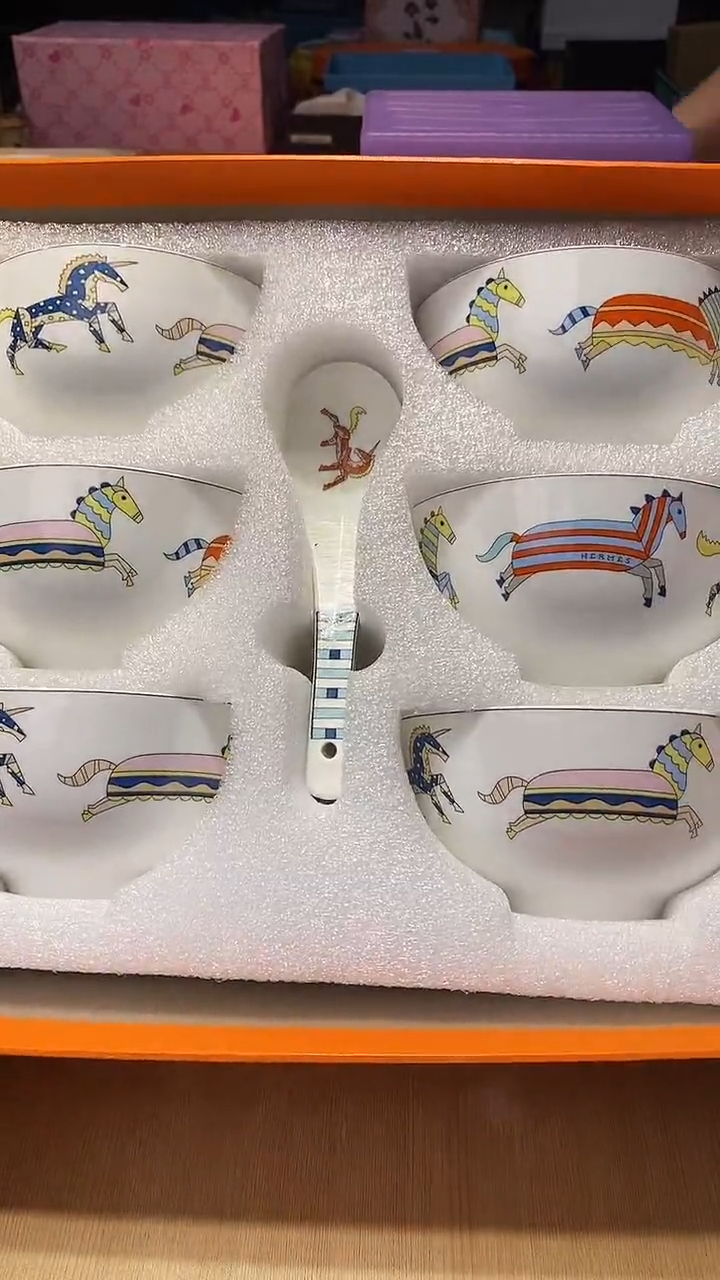 瓷片生活的本意是啊开心啊@@1