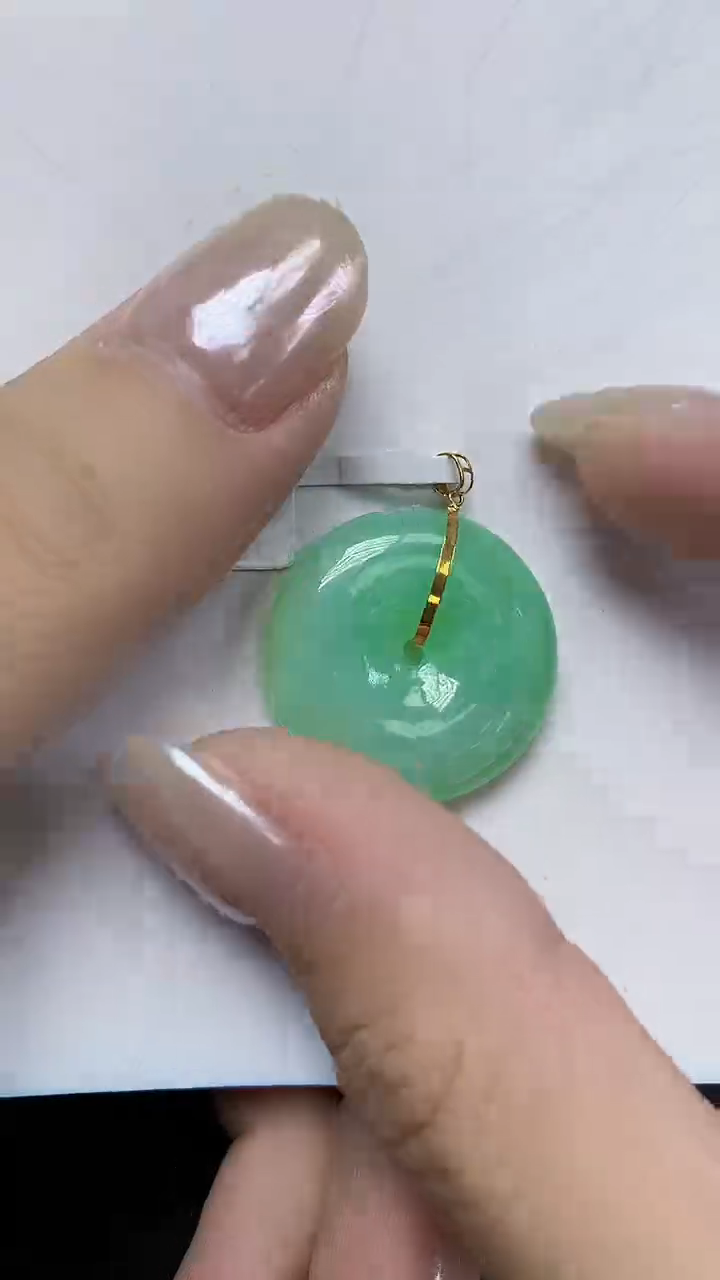 翡翠18K金镶嵌颈饰天然缅甸翡翠A货