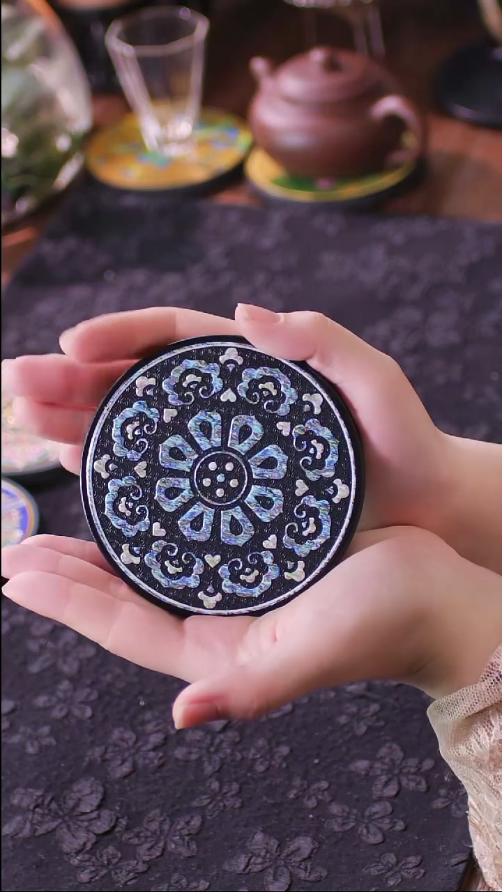 壹藏贰宝幻夜图案杯垫一片