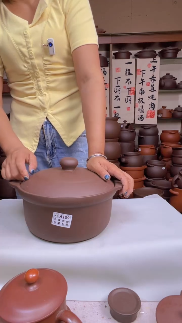 宜兴紫砂微瑕3.5升锅A109