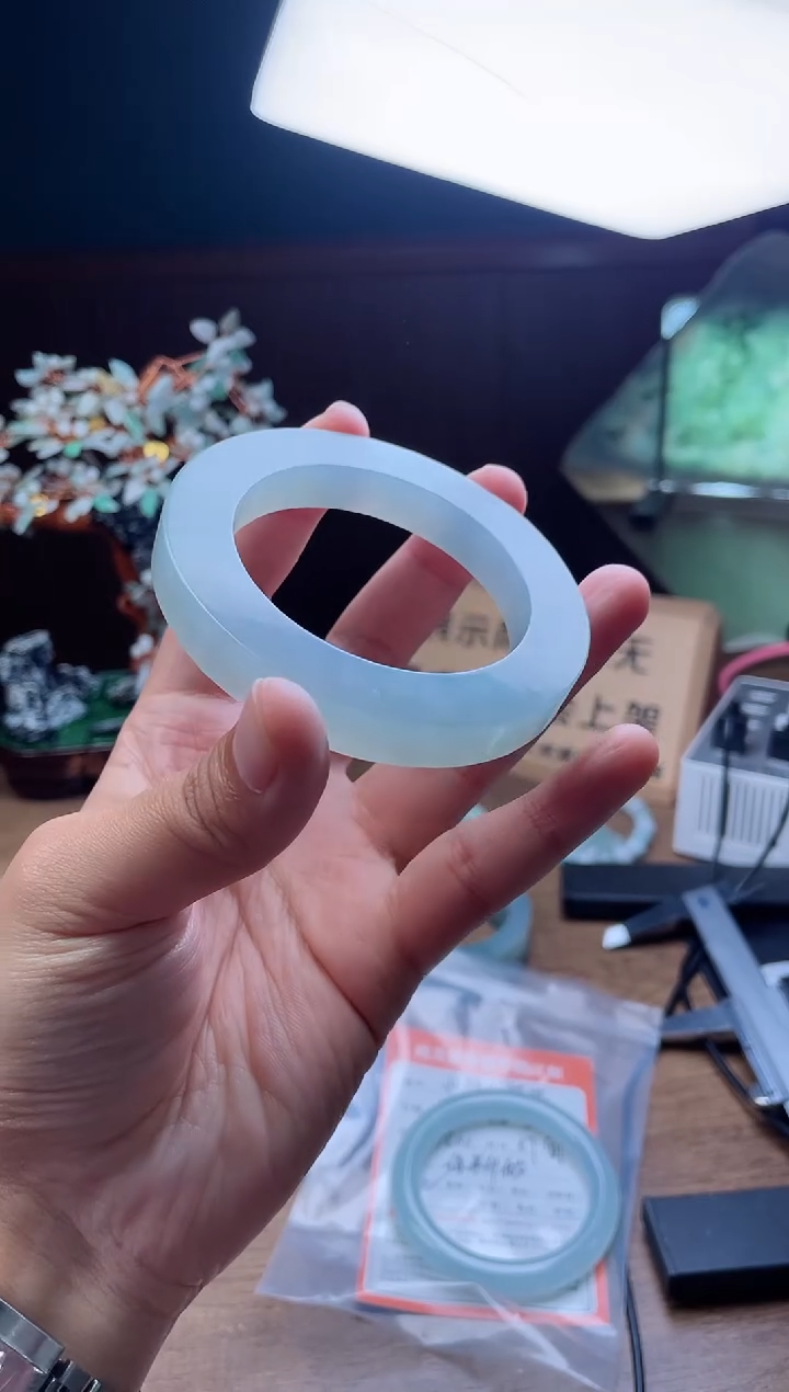 【闪购商品】定制翡翠手镯未镶嵌定制