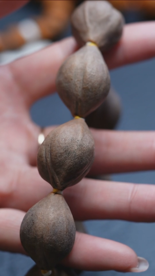 【闪购商品】橄榄核吊坠苏工橄榄核