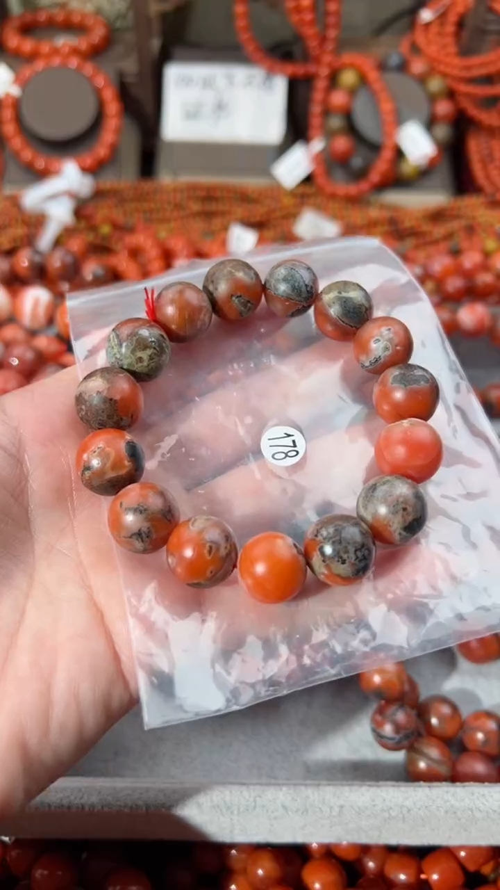 【闪购商品】南红玛瑙手串未镶嵌14+