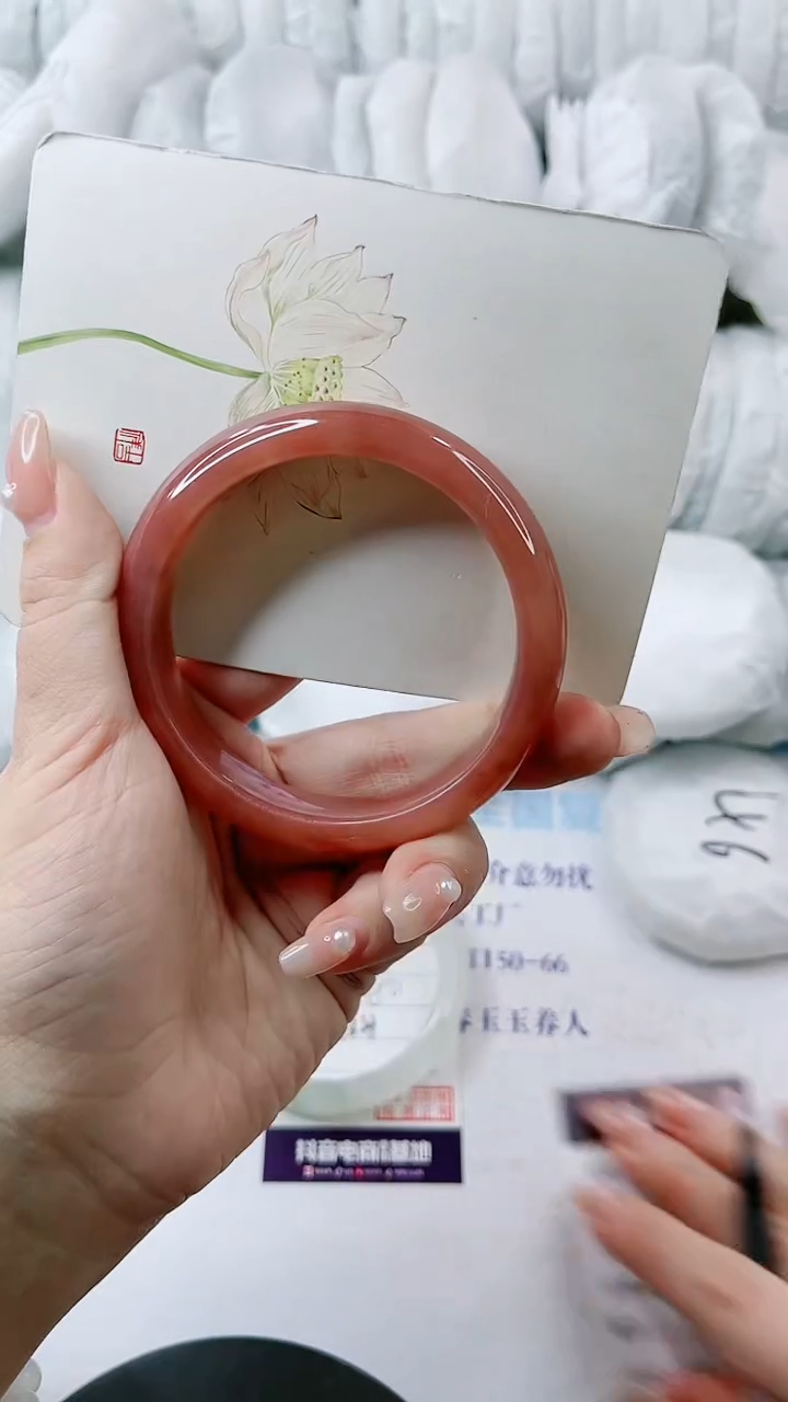 【闪购商品】石英质玉手镯未镶嵌多样性发货B135