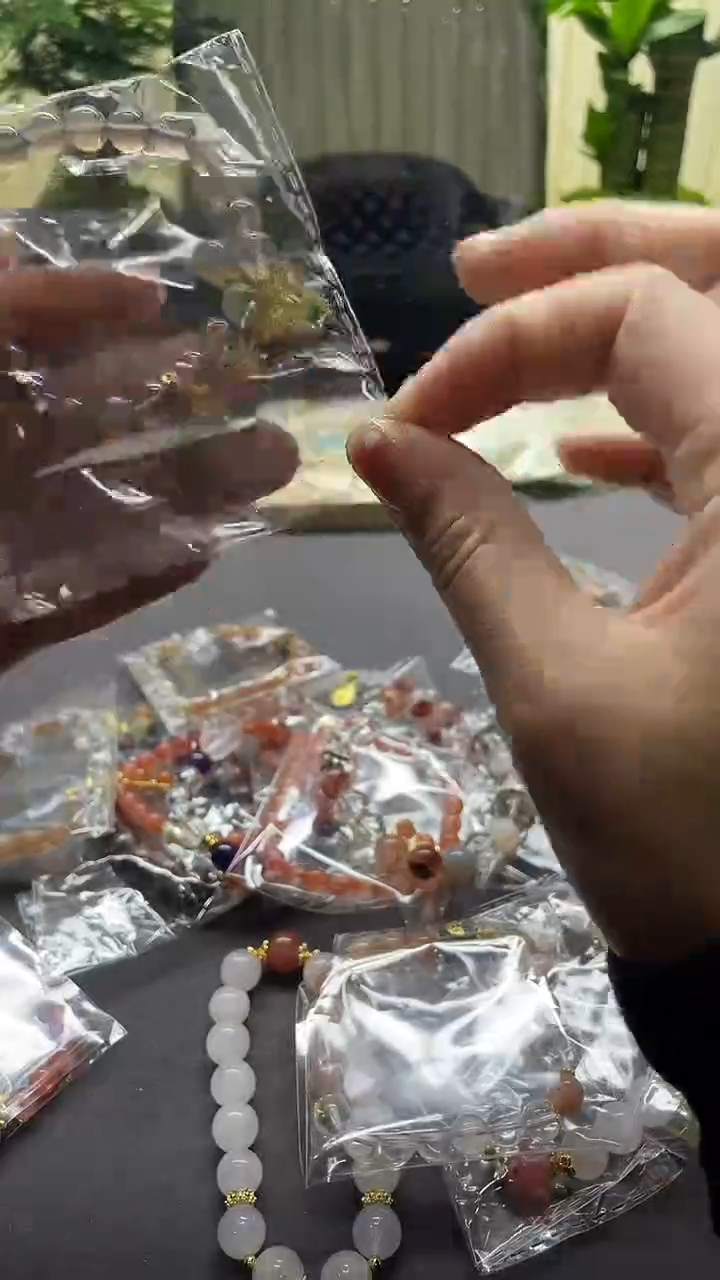 【闪购商品】水晶手链合金浮力B047