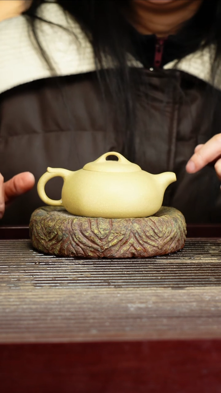 宜兴原矿紫砂壶茶壶宜兴原矿紫砂壶茶壶200C