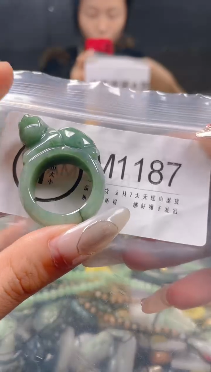 【闪购商品】翡翠颈饰未镶嵌26/M/翡翠A货一图一物