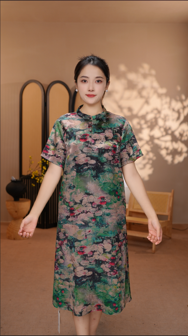 [绿野仙踪] 25夏季新款提花缎花萝琉璃扣香云纱连衣裙